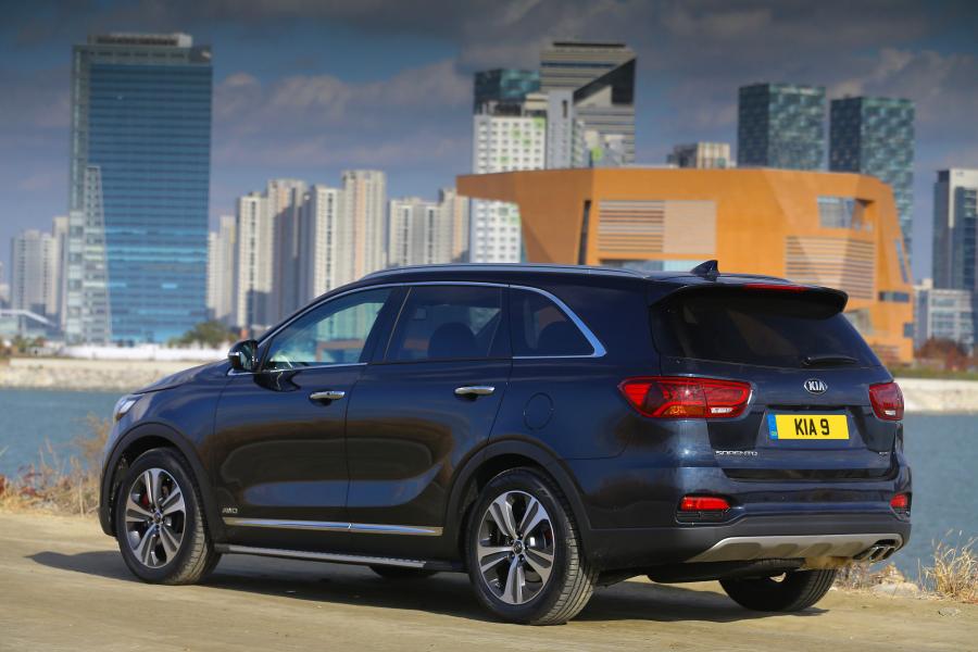  Kia Sorento GT Line (UM) 2018 года  (UK) (фото 11 из 26)
